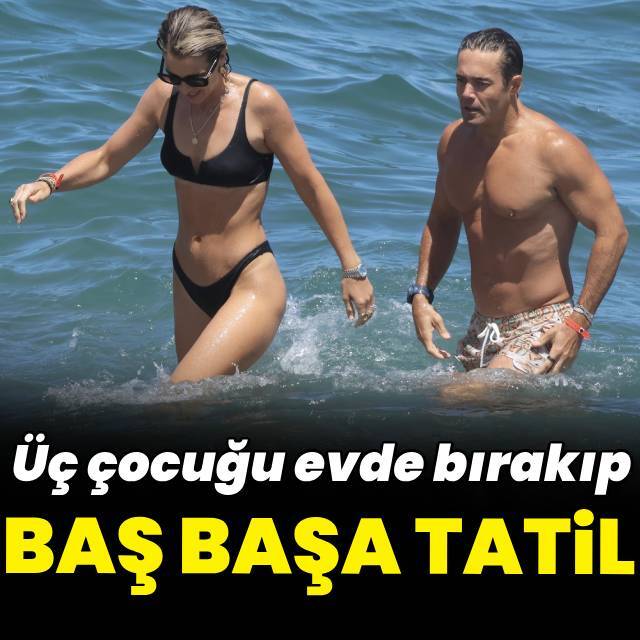 3 çocuk evde, baş başa tatildeler