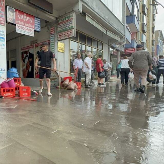 Giresun'da sağanak hasara yol açtı