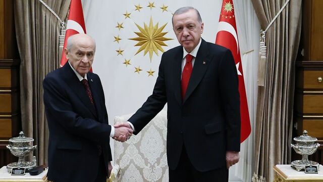 Erdoğan, Bahçeli ile görüştü