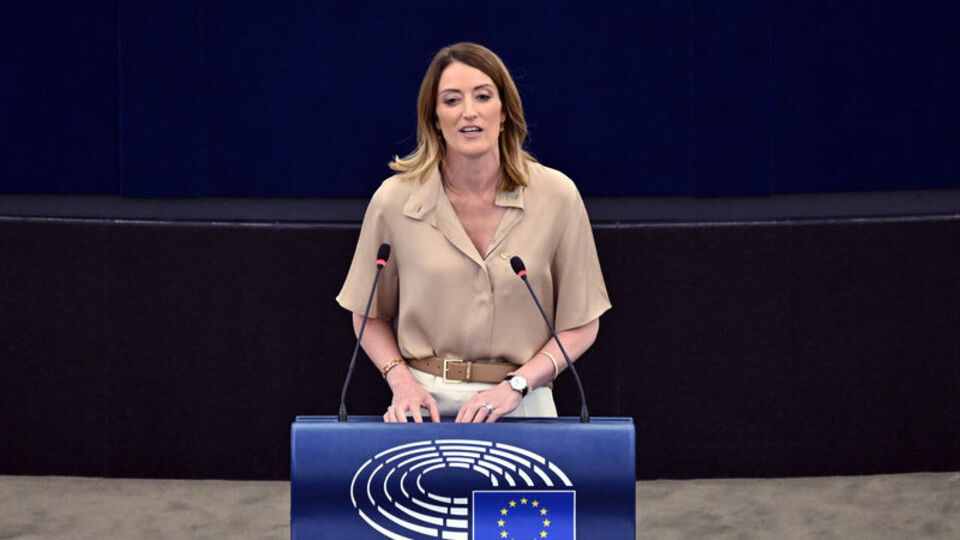 AP Başkanlığına yeniden Metsola seçildi