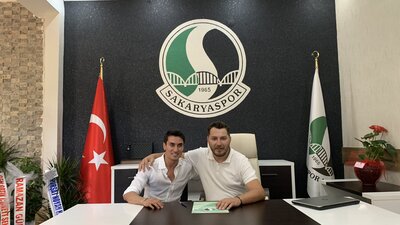 Cebrail Karayel, resmen Sakaryaspor'da!