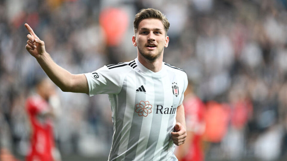 Beşiktaş'ın yeni 9 numarası: Semih Kılıçsoy!