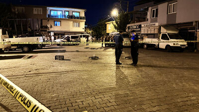 İzmir'de silahlı bıçaklı kavga: 4 yaralı