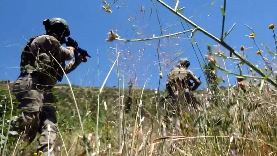 Irak ve Suriye'de 10 terörist etkisiz!