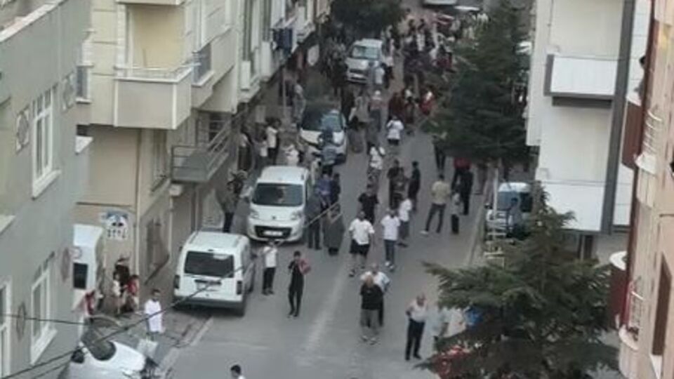 Esenyurt'ta silahlı saldırı anları kamerada