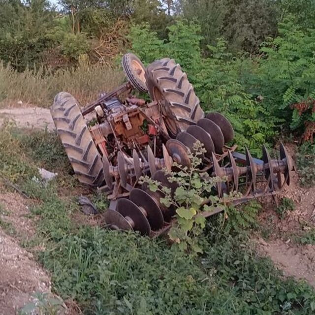İki traktör çarpıştı: 1 ölü