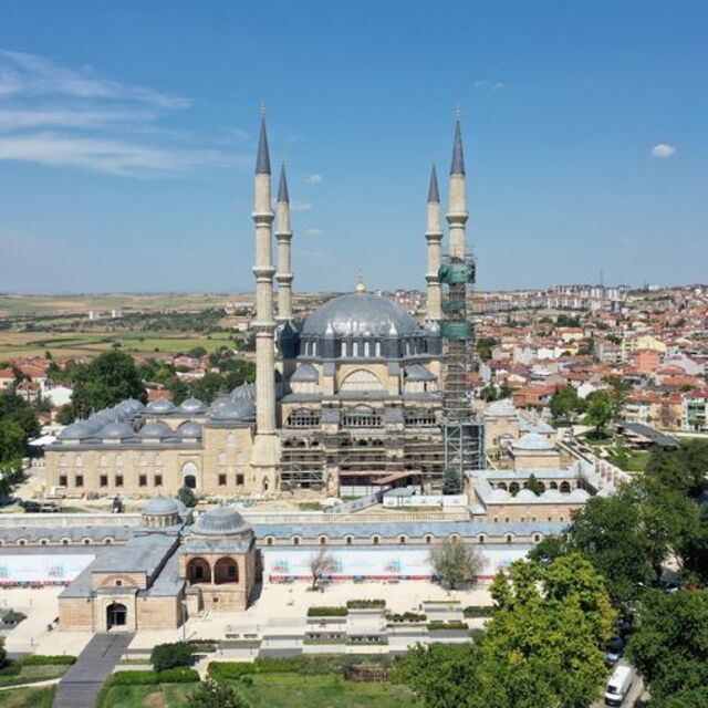 Selimiye Camisi'nin minarelerindeki restorasyon tamamlandı
