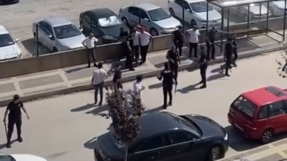 Adliye çıkışında silahlı kavga: 2 yaralı, 9 gözaltı