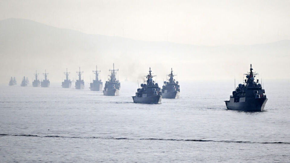 MSB'den Kıbrıs'ta 50 gemiyle geçide davet!