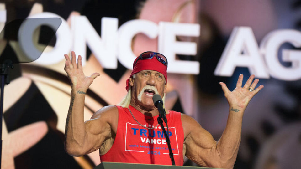 Kongrede Hulk Hogan şovu!