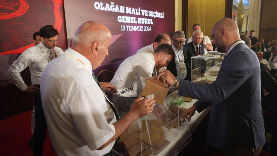 Ankara'daki tarihi kongrede neler yaşandı?