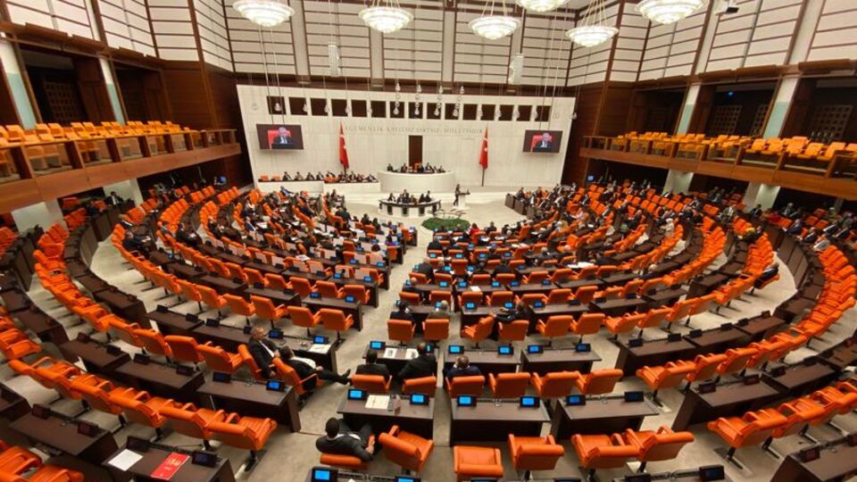 Yeni dokunulmazlık dosyaları Meclis'te