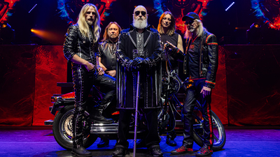 Judas Priest yeni şarkılarıyla İstanbul'da