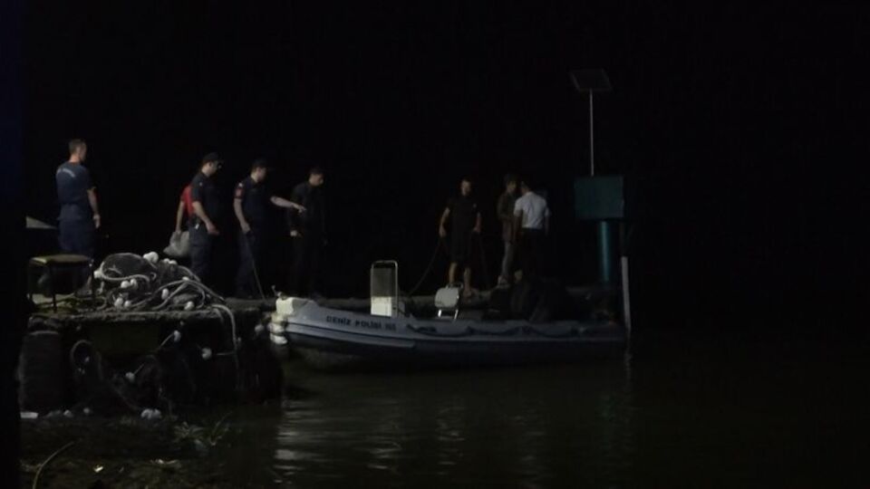 Balık tutmak için açıldıkları kayık battı: 2 ölü