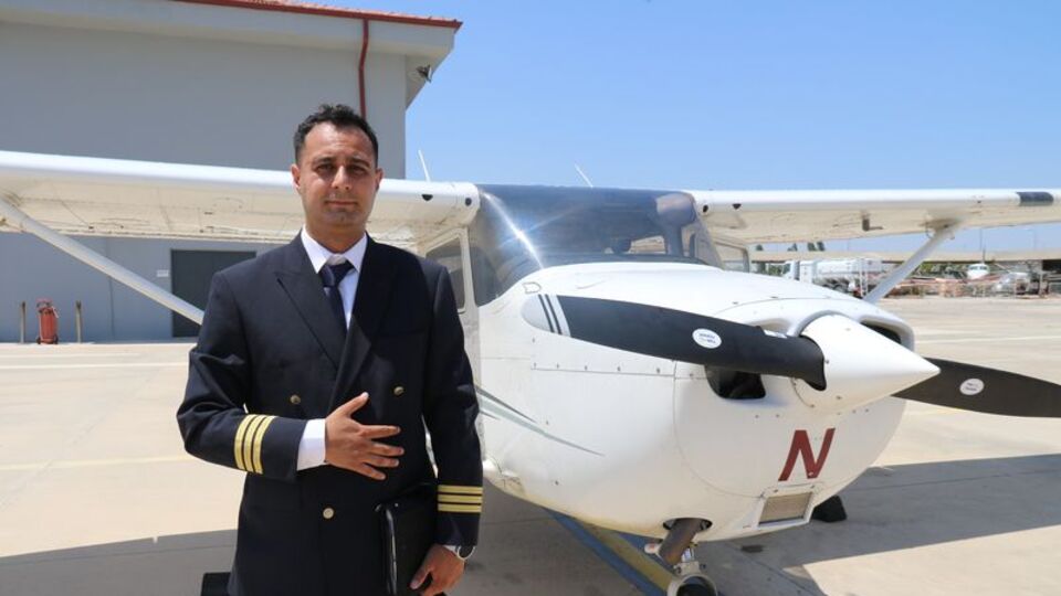 Çocukluk hayali pilotluk için tıp fakültesini bıraktı
