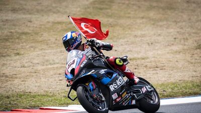 Toprak Razgatlıoğlu, Çekya'da birinci!