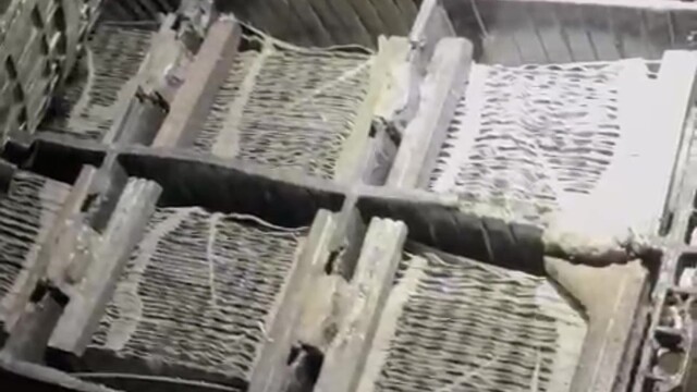 Akü içerisinden 11 kilo esrar çıktı