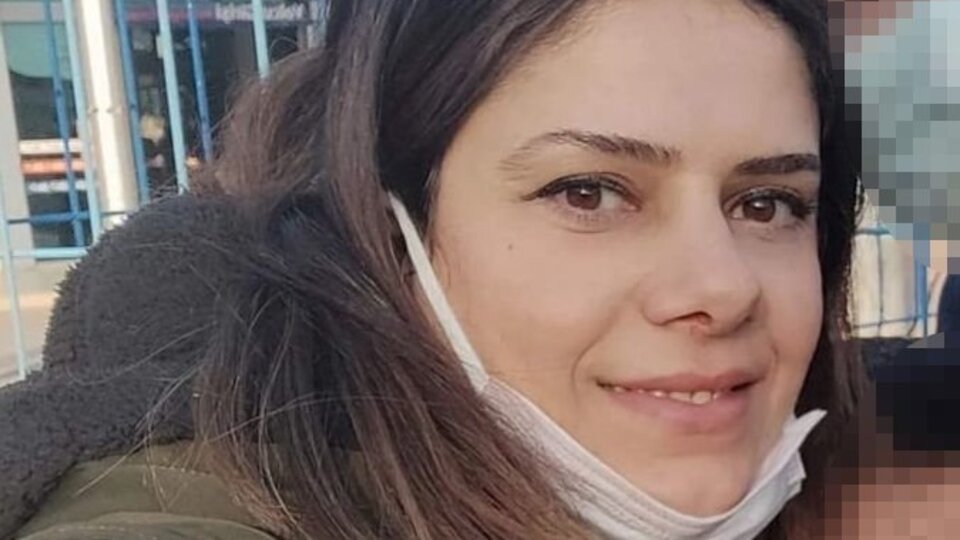 Boşanma dilekçesi veren eşini öldürdü!