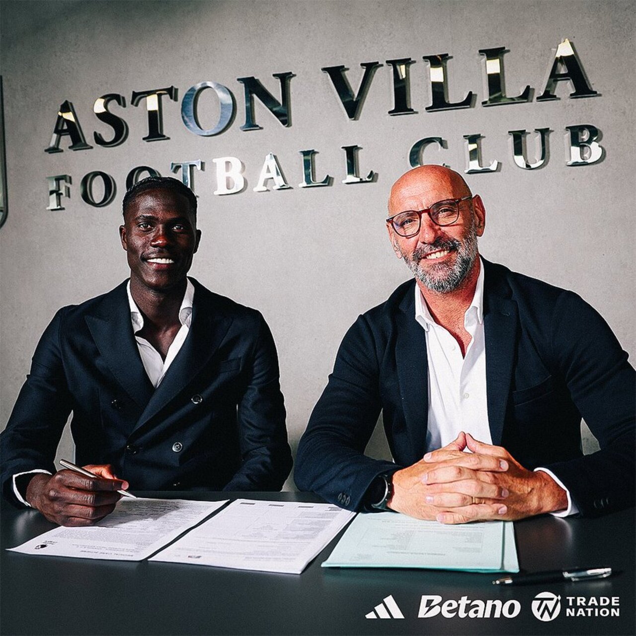 Aston Villa'dan rekor transfer!