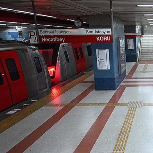 Ankara'da metro seferlerine 'aşırı sıcak' engeli