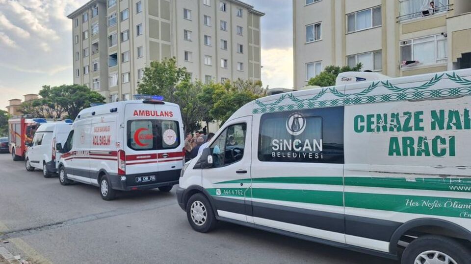 Asansör boşluğuna düşen çocuktan acı haber!