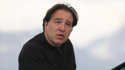 'Vefatını derin bir üzüntüyle öğrendim'