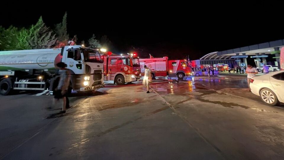 Ağaçlık ve otluk alanda yangın çıktı