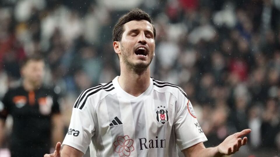 Beşiktaş'ta Salih Uçan idmana çıkmadı