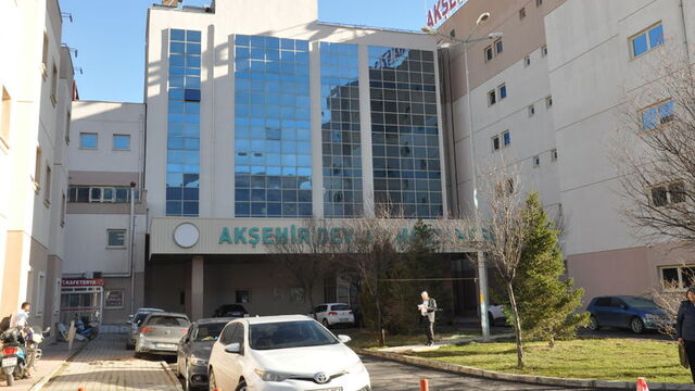 Annesi ve ağabeyine kurşun yağdırdı!