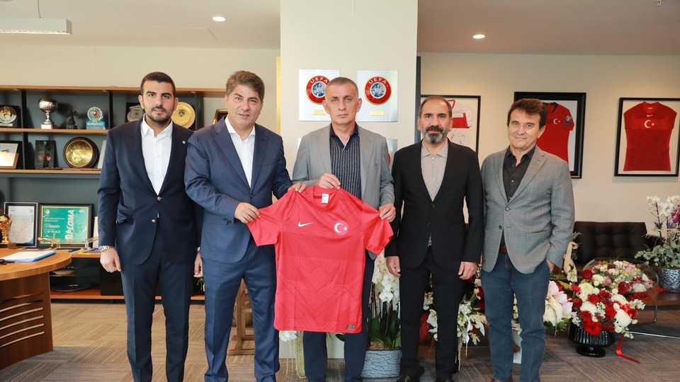 Fenerbahçe'den TFF'ye ziyaret!