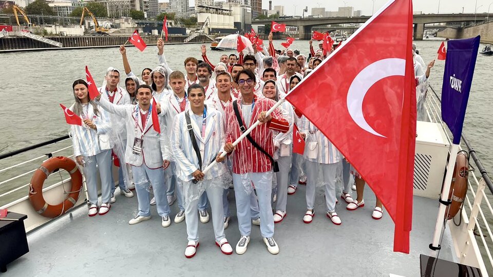 Paris'te sahne Team Türkiye'nin!