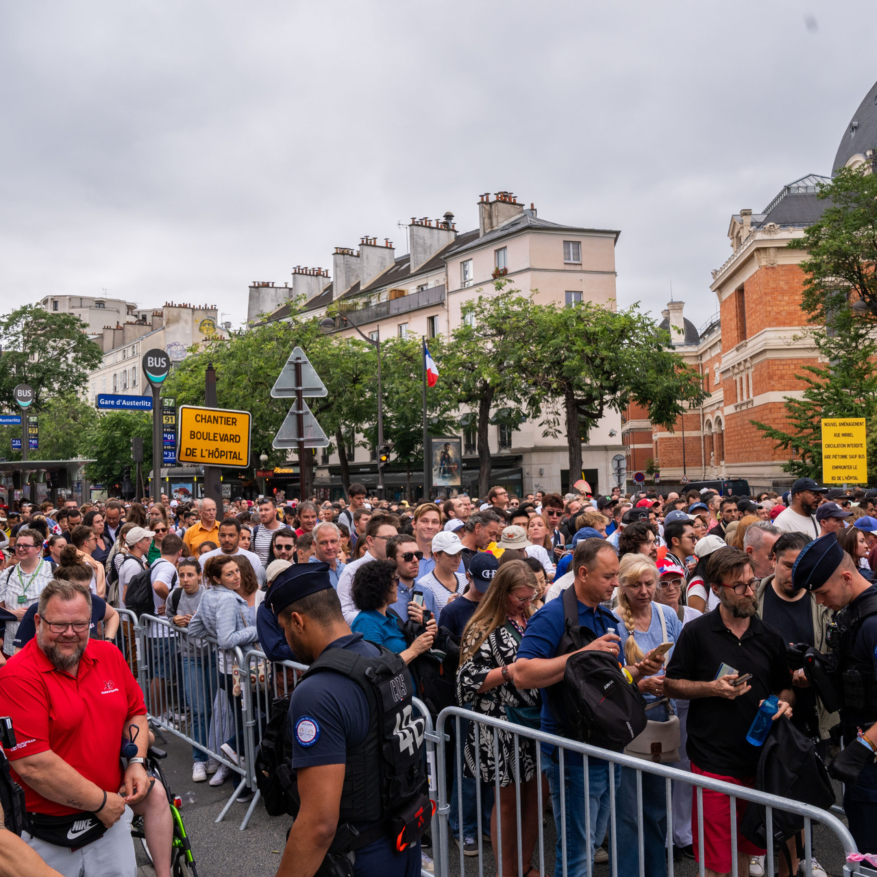 Paris'te dev açılış töreni!