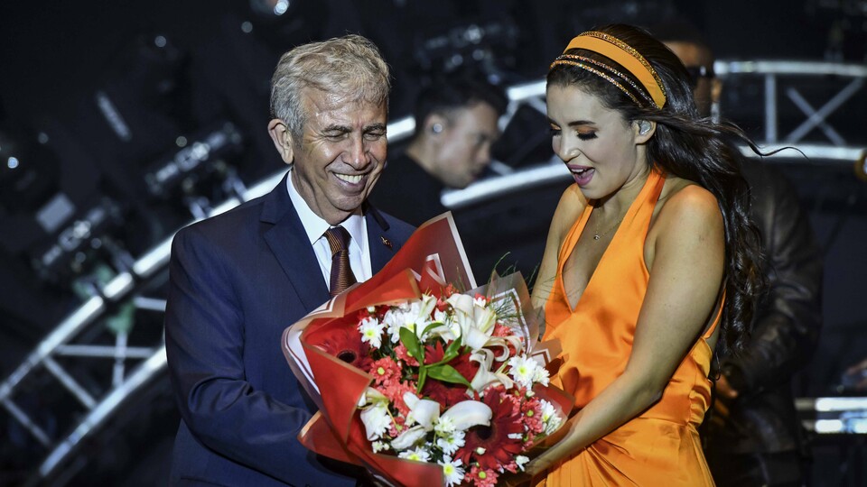 100 yıllık dostluk Karsu'nun şarkılarıyla kutlandı