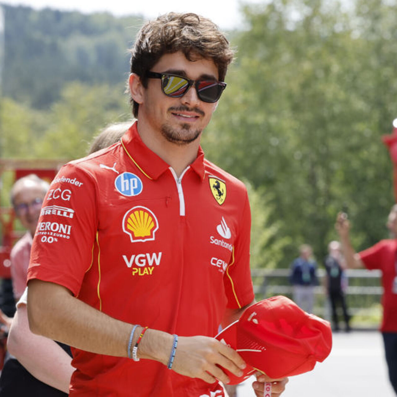 Belçika'da pole pozisyonu Charles Leclerc'in!