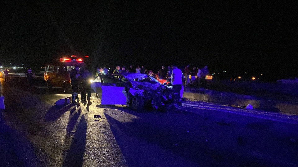 Balıkesir'de feci kaza: 3 ölü, 1 yaralı