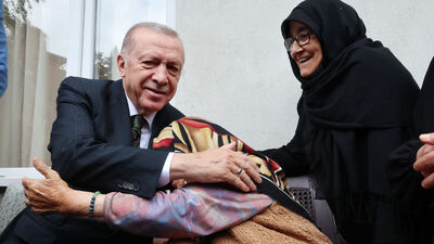 Cumhurbaşkanı Erdoğan komşularını ziyaret etti