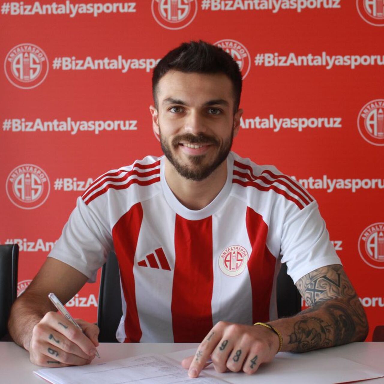 Antalyaspor'dan kaleci transferi