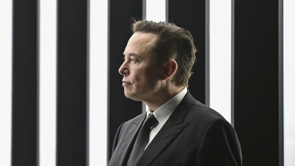 Musk'tan Google'a: Seçimlere müdahale ediyor