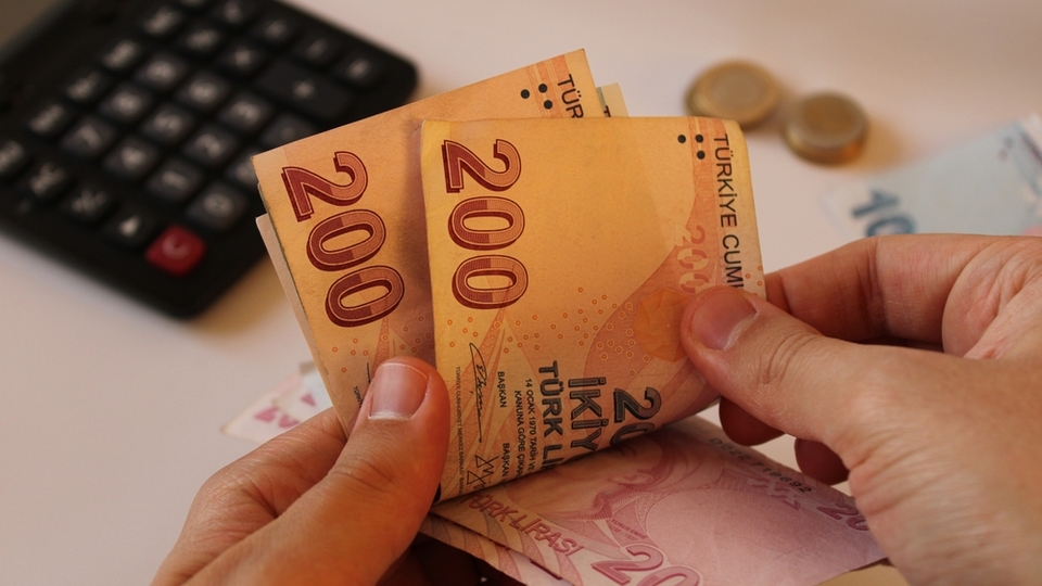 TÜRK-İŞ: Açlık sınırı 19 bin 234 lira oldu