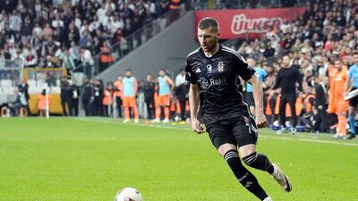Beşiktaş'ta iki ayrılık!