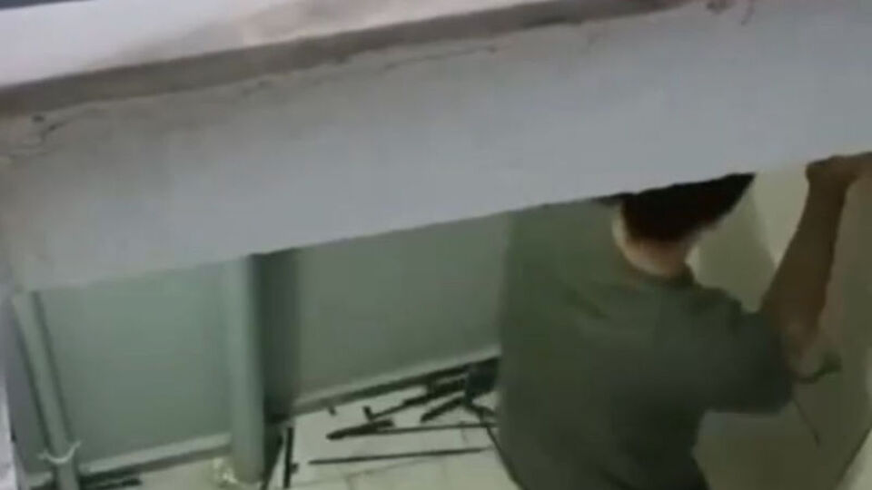 Ev sahibi kiracısının evini bastı