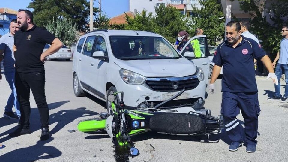 Sivas'ta trafik kazası: 3 yaralı