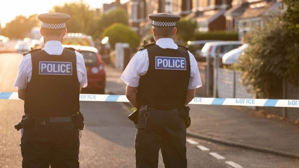 İngiltere'de 3 çocuğun öldürüldüğü kentte camiye saldırı
