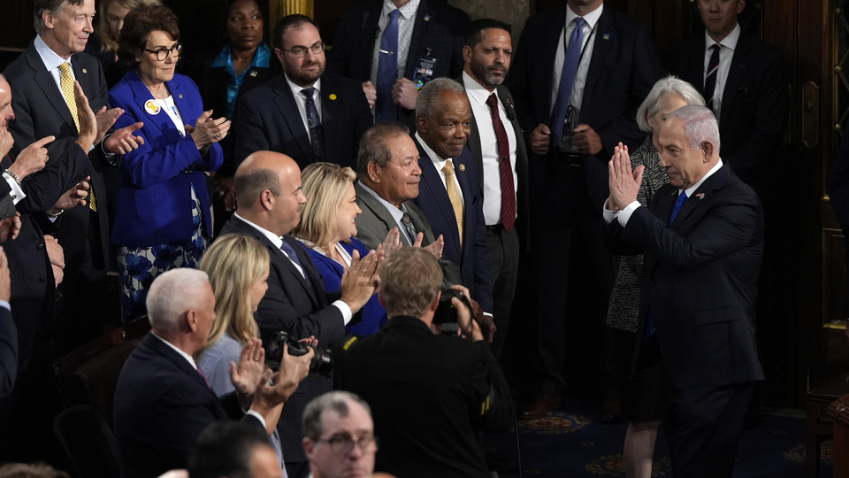 Katliama alkıştan sonra artan gerilim!