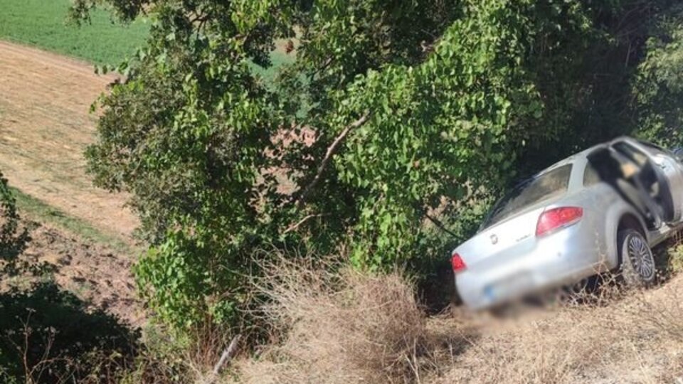 Cenazeden dönerken kaza yaptılar: 1 ölü, 2 yaralı