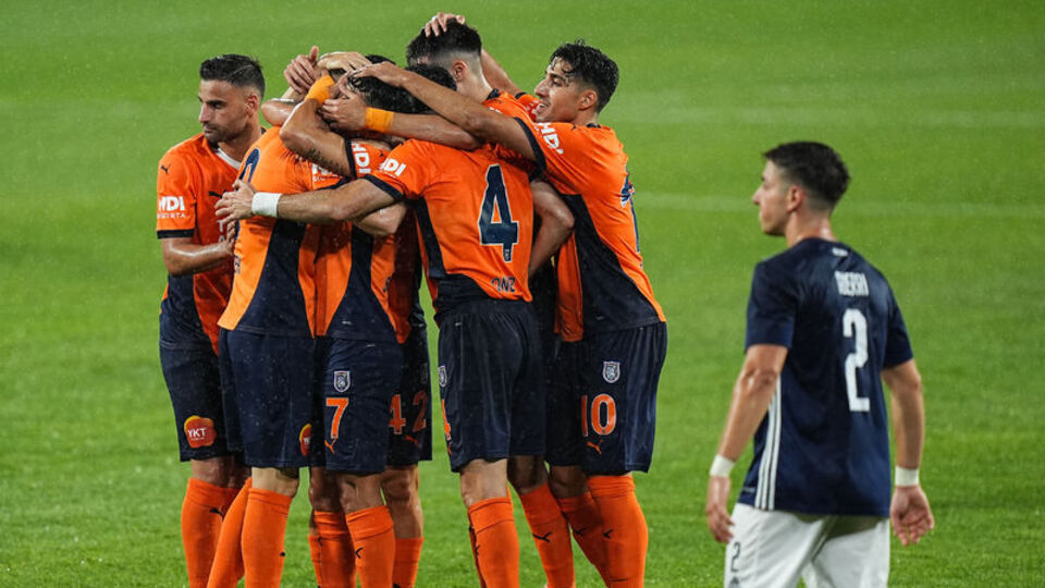 Başakşehir San Marino'da tur için sahada