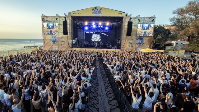 Zeytinli Rock Festivali 10 yaşında