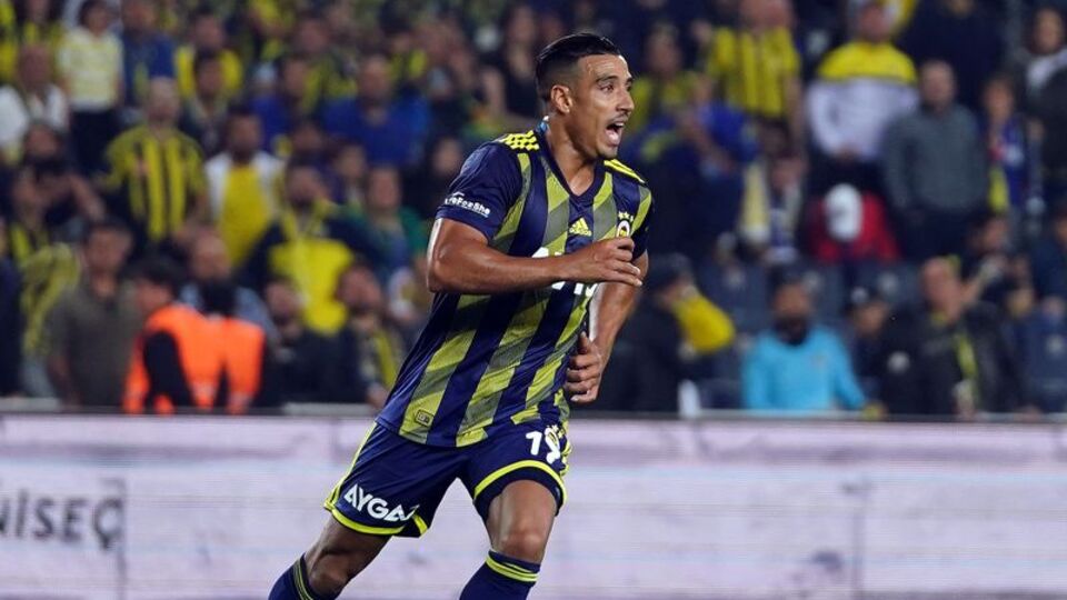 Eski F.Bahçeli'den sürpriz imza!