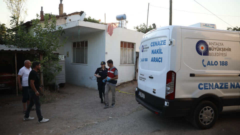 Tüyler ürperten anne-oğul cinayeti!