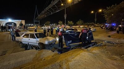 Şanlıurfa'da otomobil yayalara çarptı! Ölü ve yaralılar var